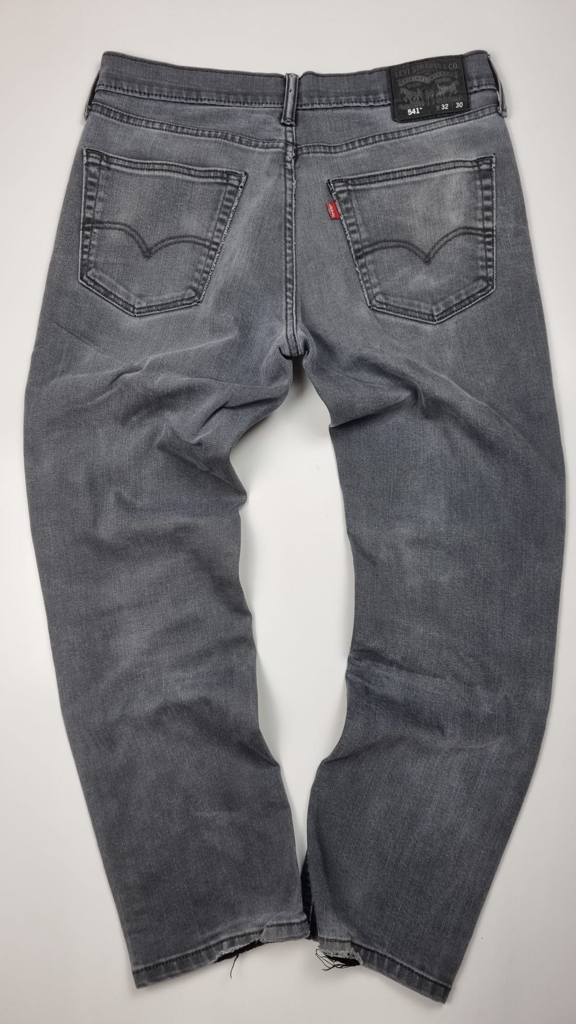 Levi's 421 noir - W32xL30