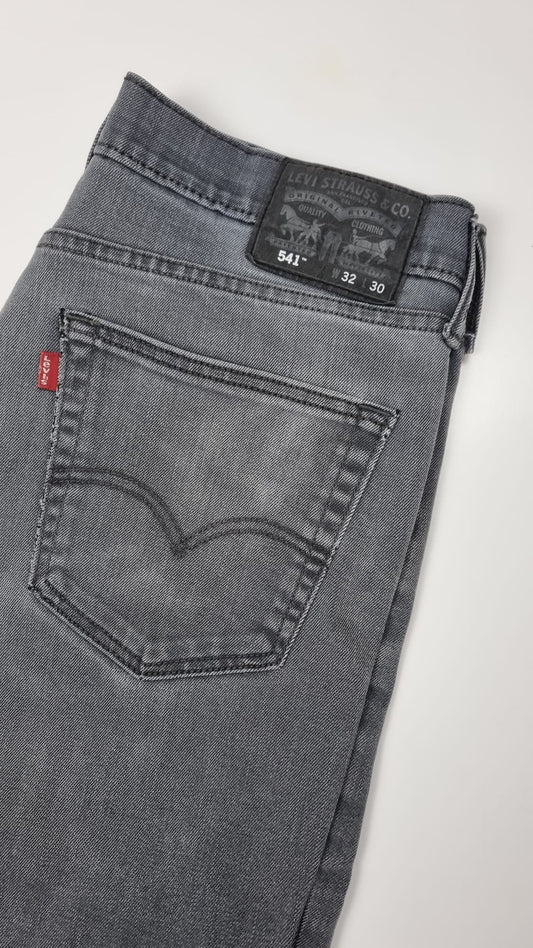 Levi's 421 noir - W32xL30