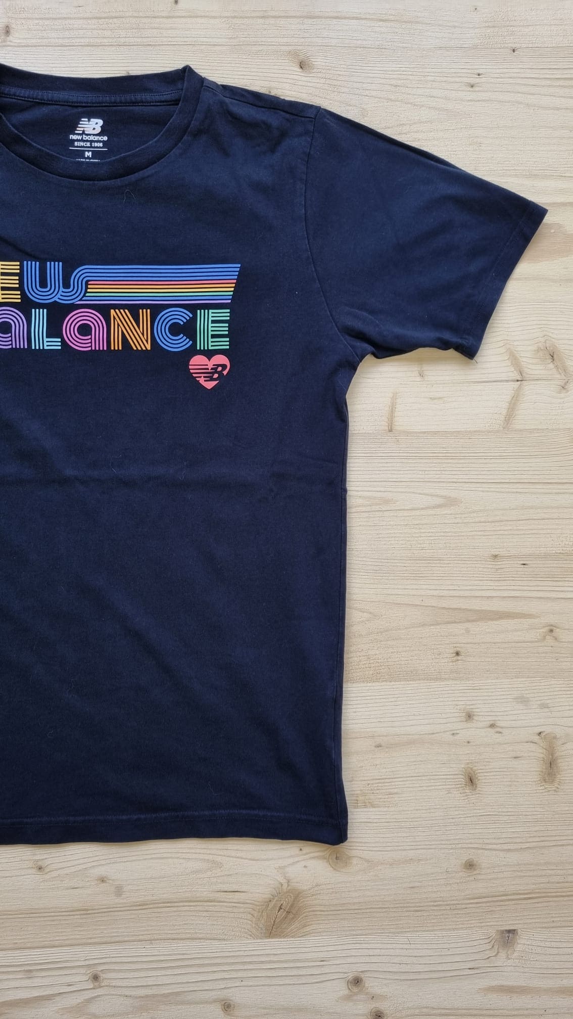 T-shirt New Balance Noir taille M - PEAKEE